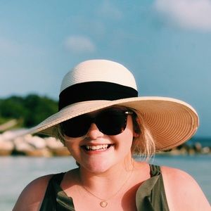 Meet your Posher, Rachel